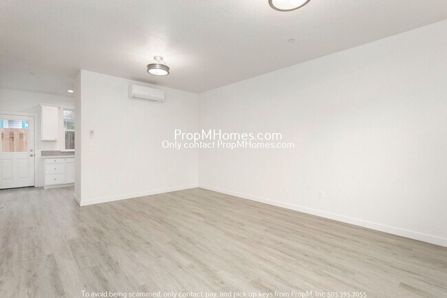 Photo - Modern Four Bedroom Home in SE!