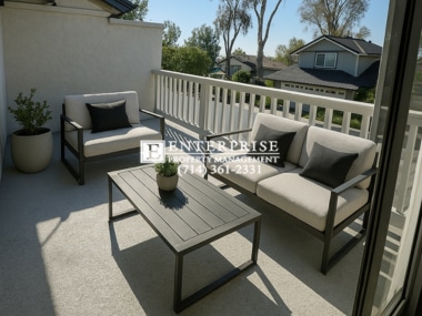 Building Photo - 3BR, 2BA Spacious and Bright Home Offers S...