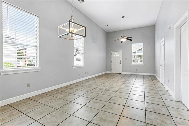 Building Photo - 138 S Murat St