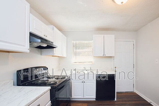 Foto del edificio - 1171 Woodland Ave, NE