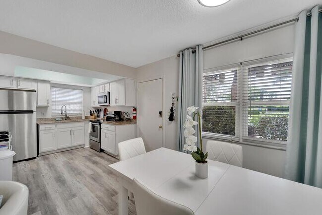 Foto del edificio - 505 66th Ave