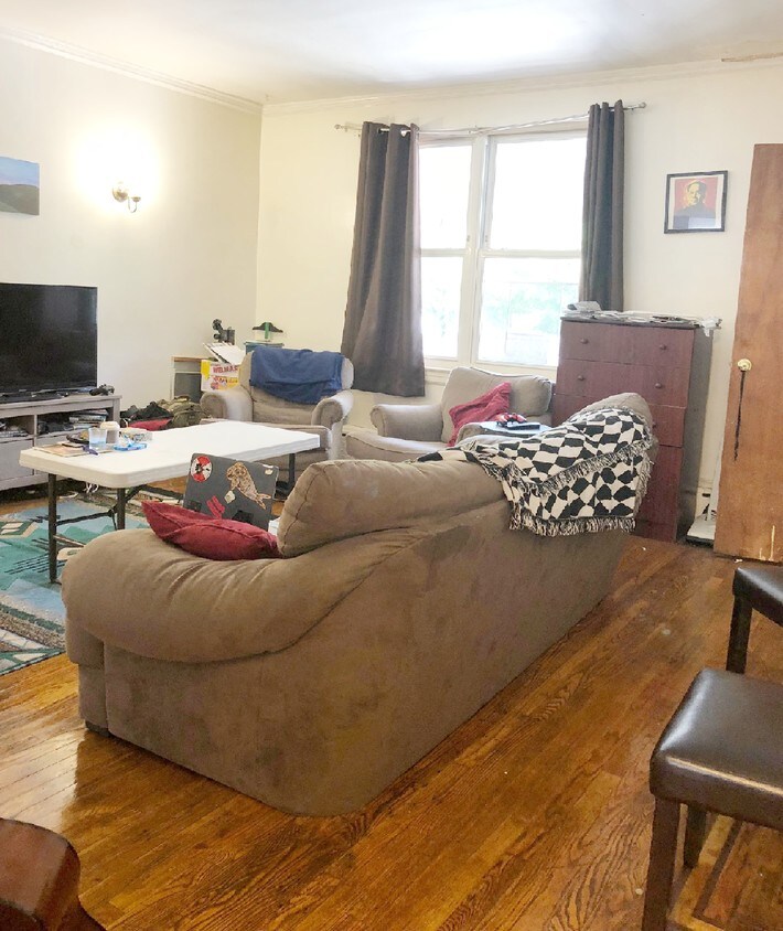 Foto principal - 36-18 23rd Ave