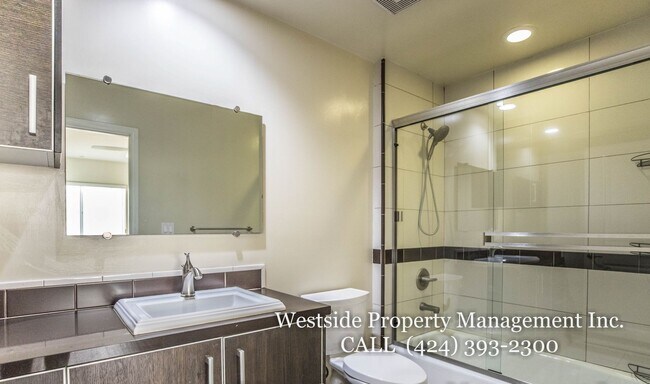 Foto del edificio - 1235 Granville Ave