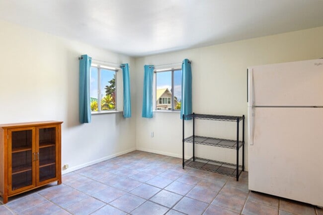 Building Photo - 64-660-660 Puu Olu Pl