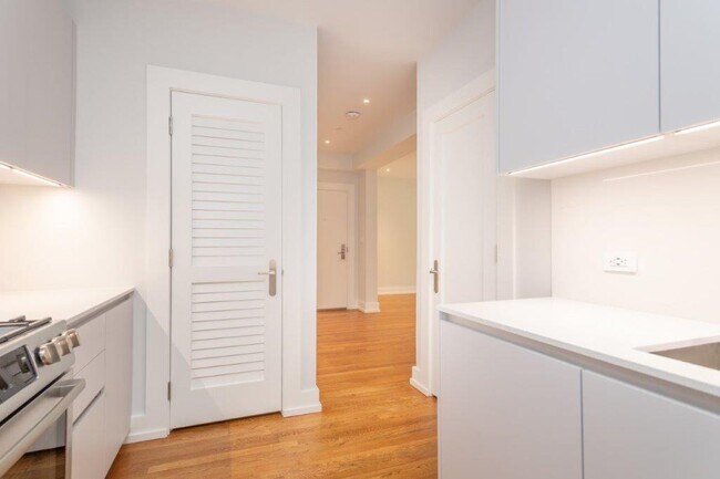 Foto del edificio - 15 Forest St