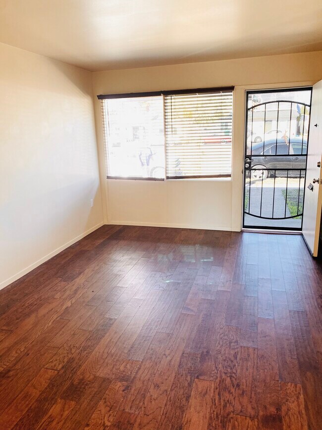 Building Photo - 3533 Clairemont Mesa Blvd