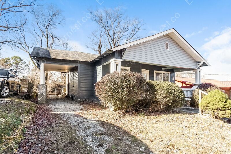 1056 Green St, Birmingham, AL 35217 House Rental in Birmingham, AL