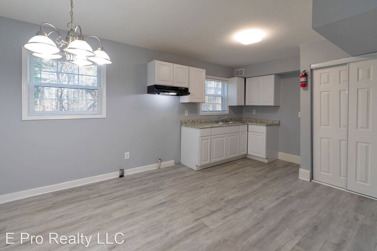 Foto principal - 2 br, 1 bath House - 34 Candlelight Ln A
