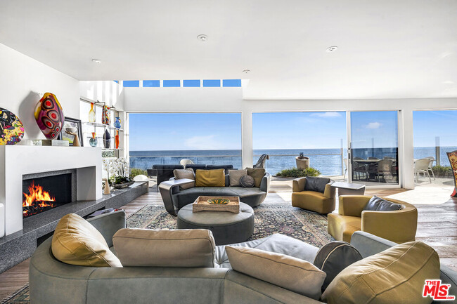 Foto del edificio - 26940 Malibu Cove Colony Dr