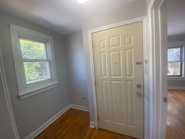 Foto del edificio - 4210 N Kilpatrick Ave