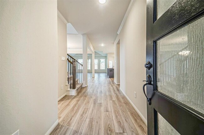 Building Photo - 2710 Bayrose Dr
