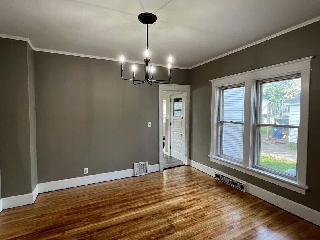 Foto principal - 709 Henrietta St