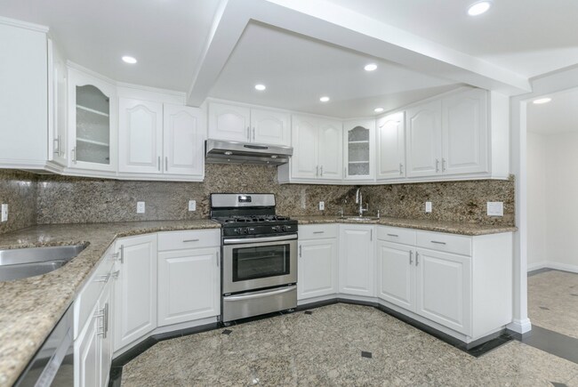 Foto del edificio - 1610 N Hoover St