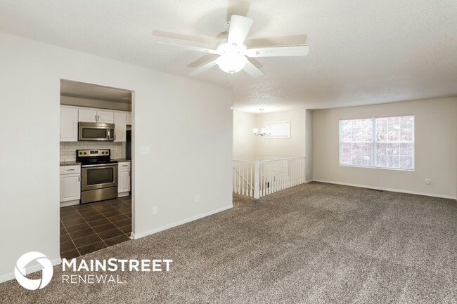 Building Photo - 14805 E Nickell Ave