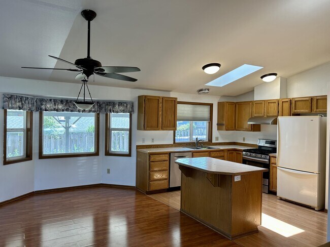 Foto del edificio - 2060 Oxford Ct