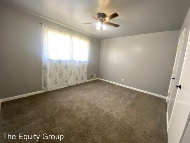 Building Photo - 3 br, 2 bath House - 2600 West Evergreen Ave