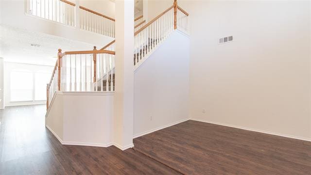 Building Photo - 5905 Vineyard Ln