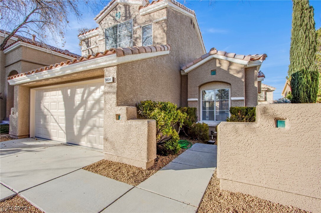 Primary Photo - 9404 Aspen Glow Dr