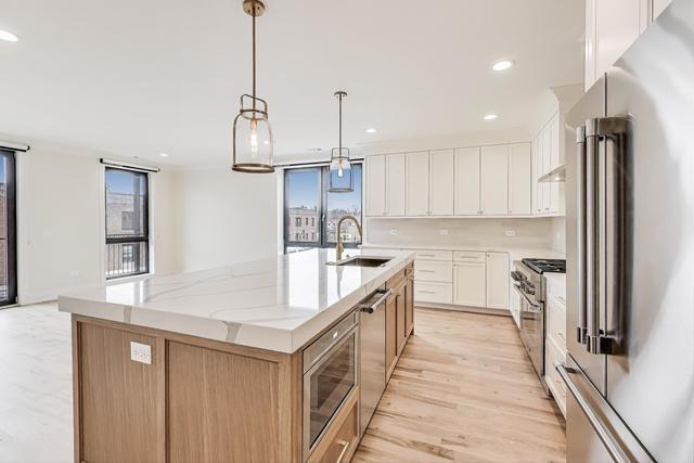 Foto del edificio - 5015 N Lincoln Ave