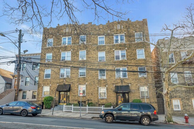 Foto del edificio - 127 Carlton Ave
