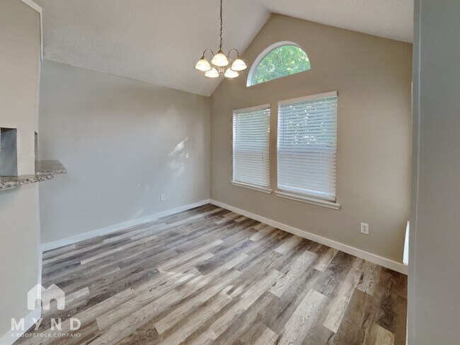 Building Photo - 5604 Stone Meadow Ln