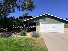 Building Photo - 700 Adaline St