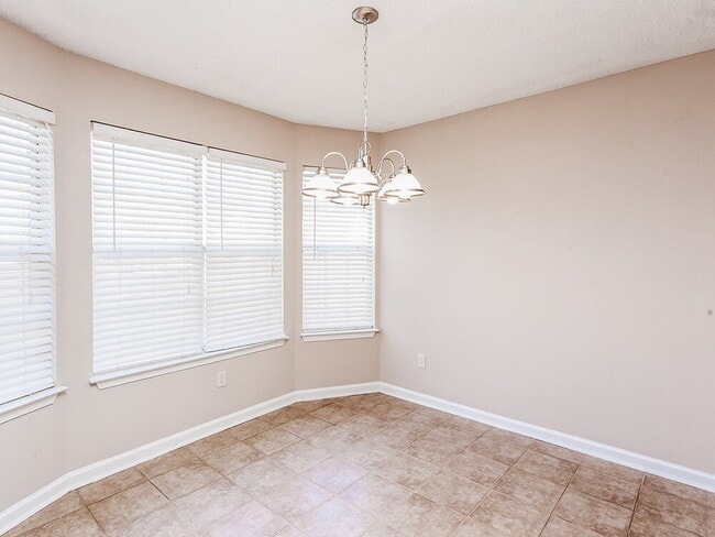 Building Photo - 7499 Spinola Cove