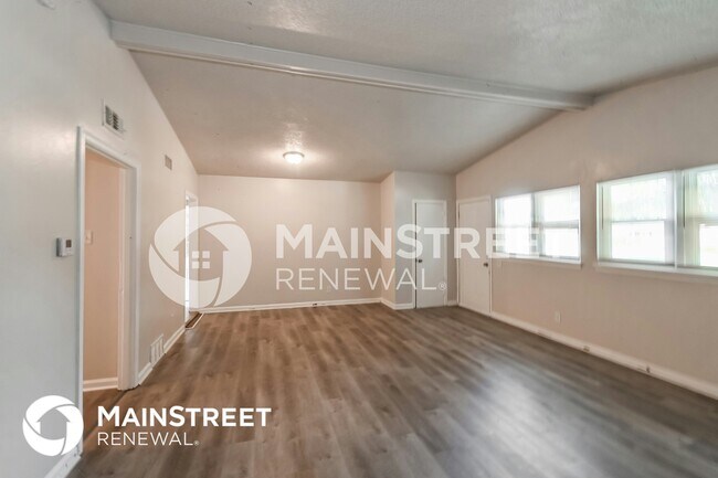 Building Photo - 4864 Peace St