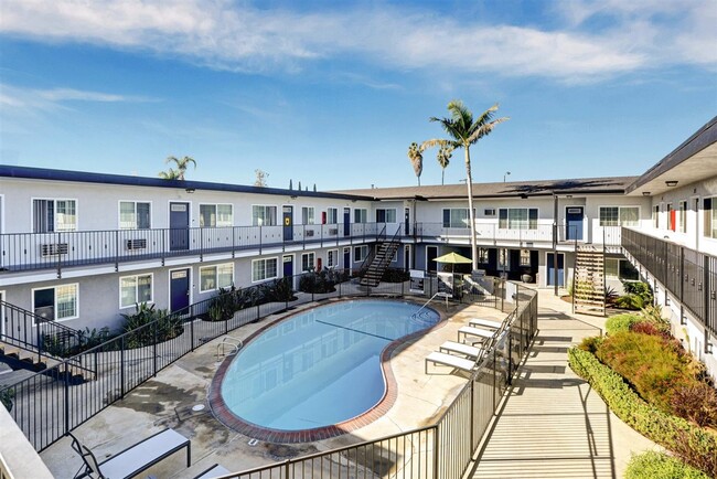 Building Photo - Fair Oaks Apartments