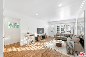 Building Photo - 948 20th St