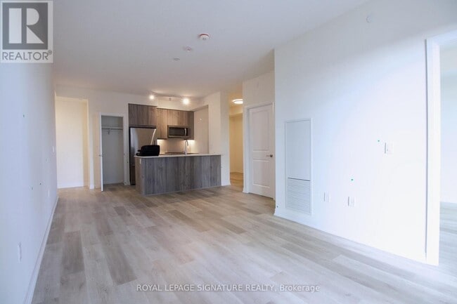 Building Photo - 15 Watergarden Dr