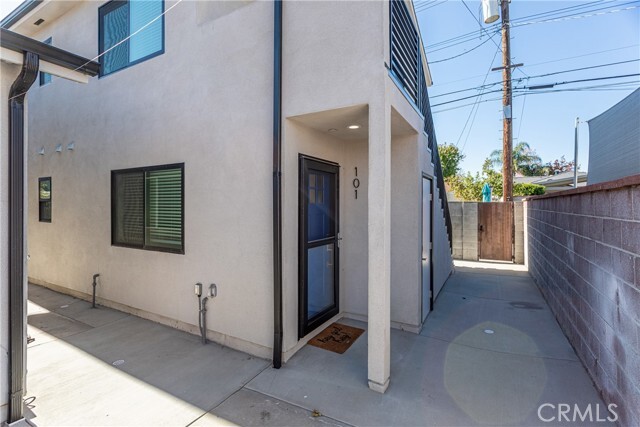 Foto principal - 1847 N Hollywood Way