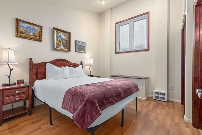 Building Photo - 600 South Park Avenue