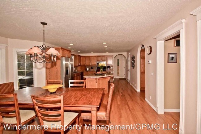 Building Photo - 4504 W Quail Ridge Dr