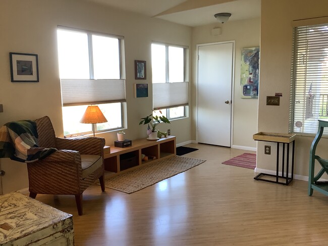 Building Photo - 7488 Altiva Pl