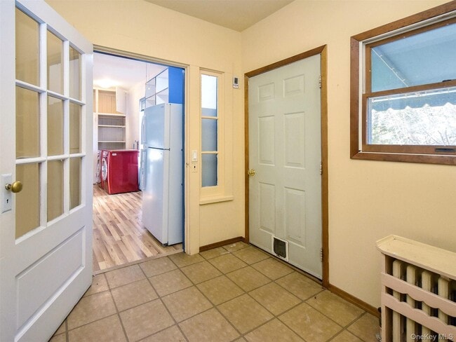 Building Photo - 42 Central Ave