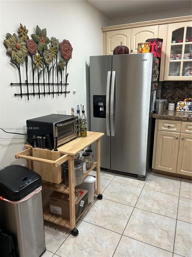 Foto del edificio - 6969 Collins Ave