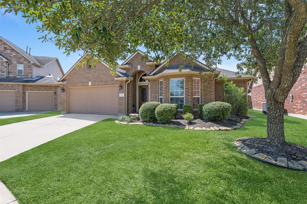 Primary Photo - 10103 Sweet Willow Ln