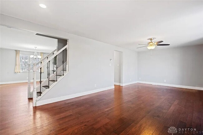 Foto del edificio - 5300 Saum St