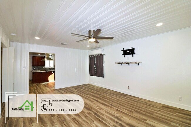 Foto del edificio - 5499 Balls Ferry Rd