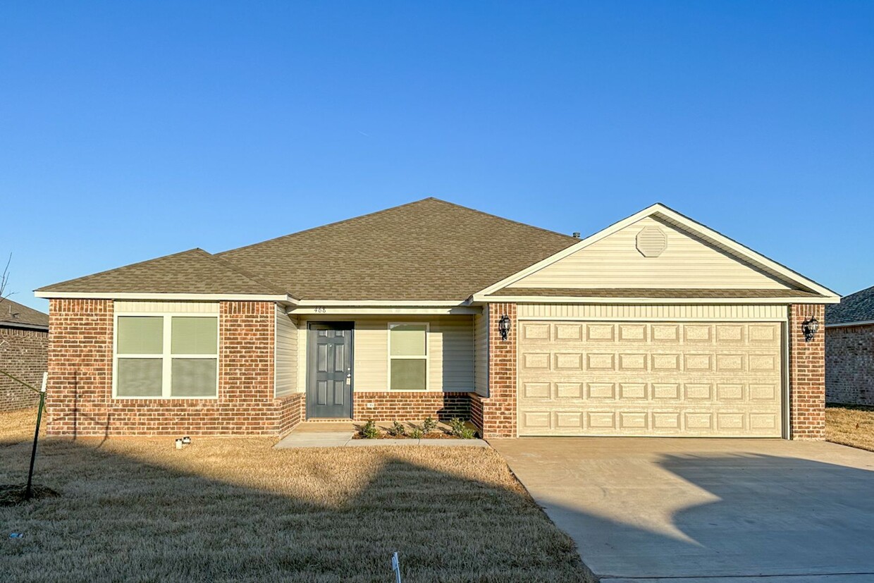 Foto principal - Gorgeous Brand New3 Bed 2 Bath Home in Hea...