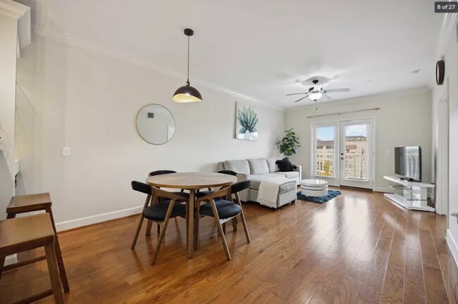 Foto del edificio - 2203 Dorrington St
