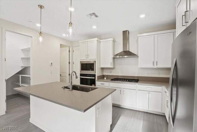 Foto del edificio - 11475 Contour Ave