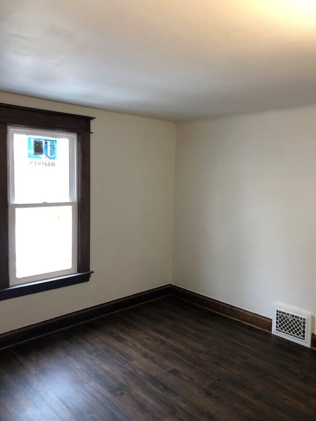 Building Photo - 136 N Berkley St