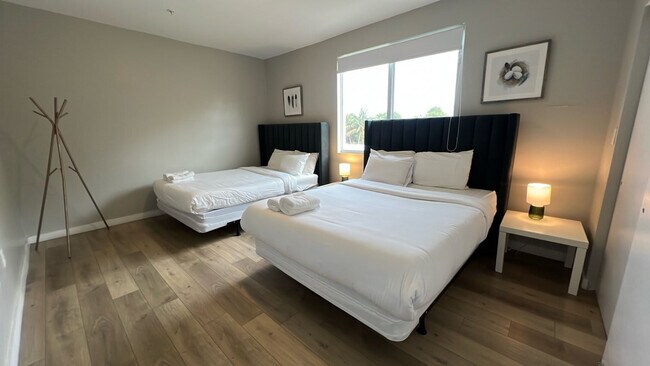 Foto del edificio - 171 NW 158th St