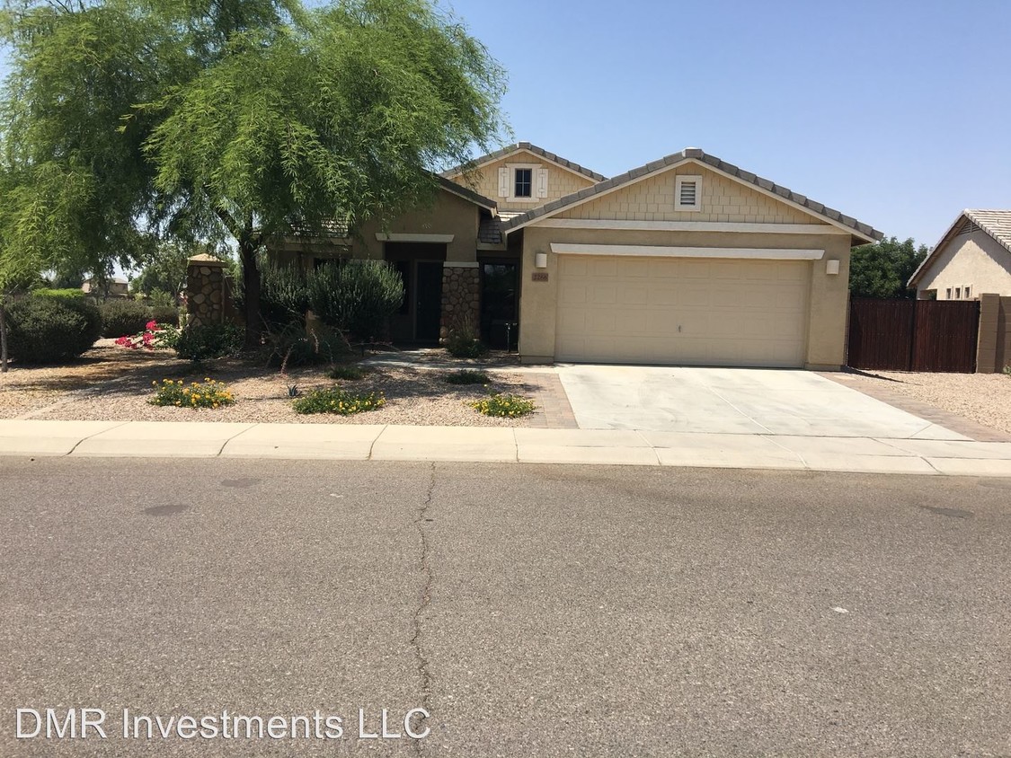Primary Photo - 3 br, 2 bath House - 2266 W. Quick Draw Way