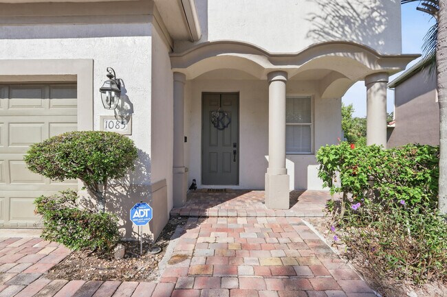 Foto del edificio - 1085 Center Stone Ln