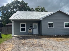 Building Photo - 1841 Caroline Ln