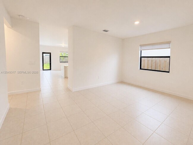 Foto del edificio - 11946 SW 241st St