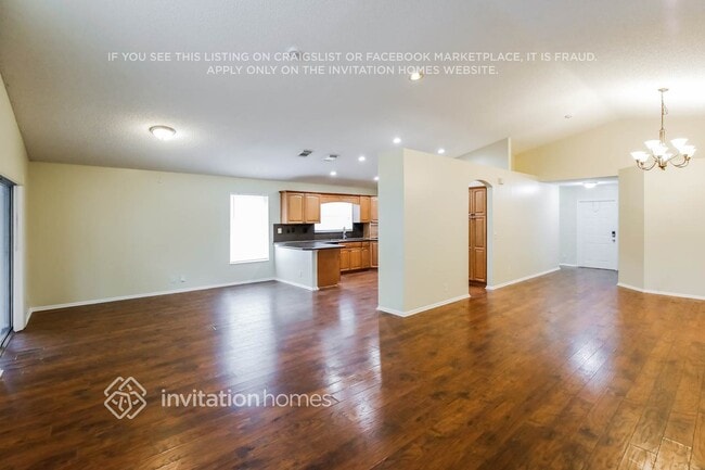 Building Photo - 4912 SW 32nd Way